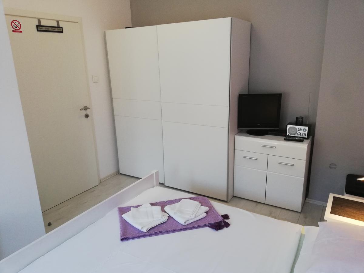 Apartments Krapinske Toplice Krtak Biba Exteriör bild